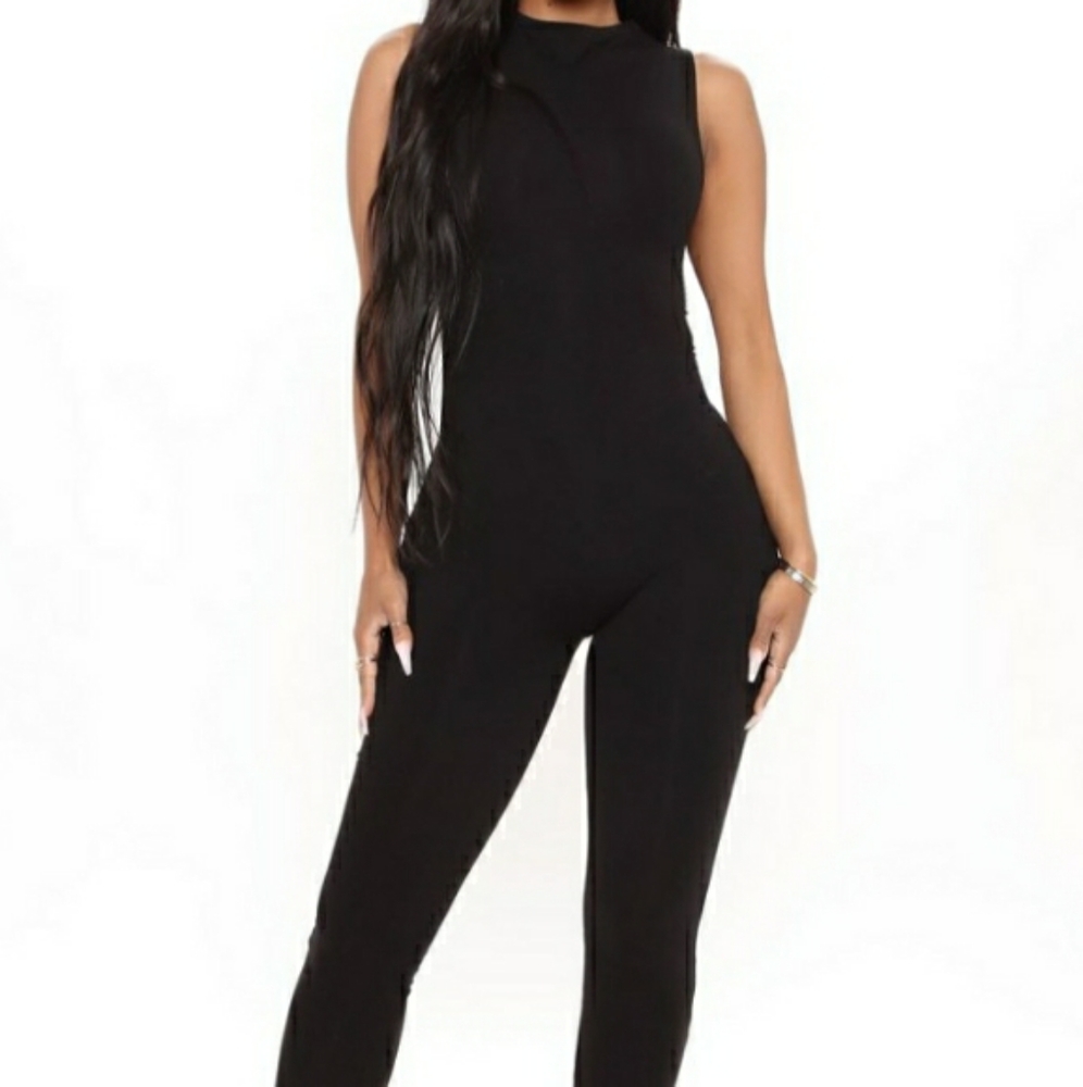 🌱 Naked Wardrobe Sleeveless Jumpsuit Black Size Small